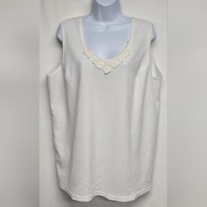 Fitting Image 18/20 Top Semi Sheer Crinkle Fabric Sleeveless Lace Polyester